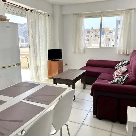 Primera Linea Con Piscina En Calpe