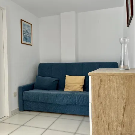 Primera Linea Con Piscina En Calpe